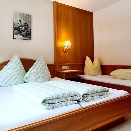 Ferienwohnung Casa Marmota Ischgl Zimmer foto